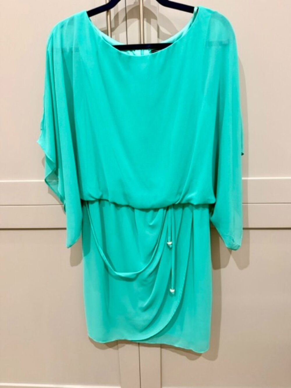 Jessica Howard Chiffon 3/4 Dolman Sleeve Boat Neck Tie Waist Blouson Dress